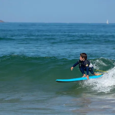 Hotel La Wave Surf Coruna