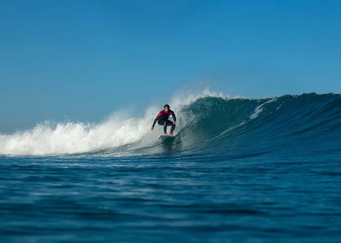 Hotel La Wave Surf Coruna